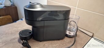 Kávovar Nespresso Vertuo Pop černý - 2