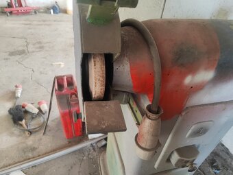 Stojánková bruska - 2