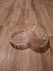 Broušená mísa s víkem - 2