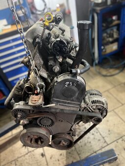 Motor T4 2.5 benzin - 2
