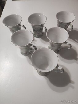 Porcelánové šálky s podšálky s romantickým motivem - 2