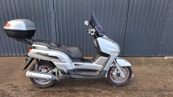 Yamaha Versity 300 - 2