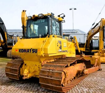21 buldozer Komatsu - 2
