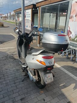 Peugeot elyseo 125 skutr - 2