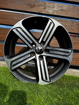 Alu kola 5x112 r18 (Cadiz) - 2
