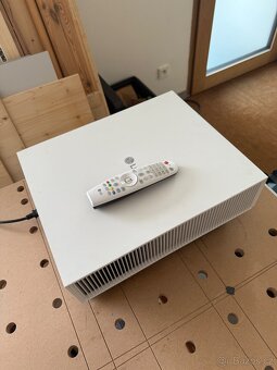 LG HU810PW, 4K LASER projektor se smart TV funkcí - 2