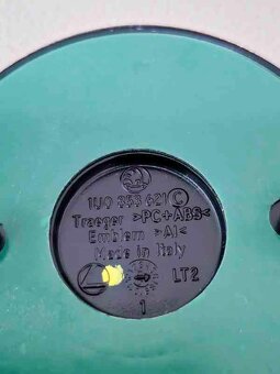 NOVÝ ORIGINÁL Znak Škoda Roomster zadní 1U0853621C 80 mm - 2