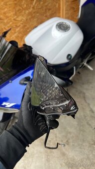Zadní světlomet YAMAHA R1 RN12 2004 - 2