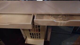 Nástěnná šuplíková skříňka Ikea - 2