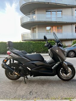 XMAX 125 / r.v. 07/2023 / odpočet DPH / 4.250 km - 2