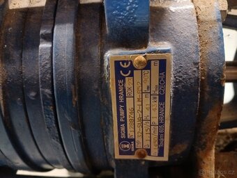 Sigma darling 32-SVA-2-LM-852 s motorem. - 2