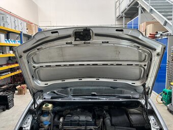 Kapota VW Caddy 3 2K - 2
