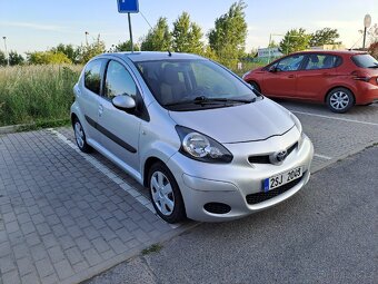 Toyota Aygo 2011, 1.0 50kw 126 000km, STK, Dál.známka - 2