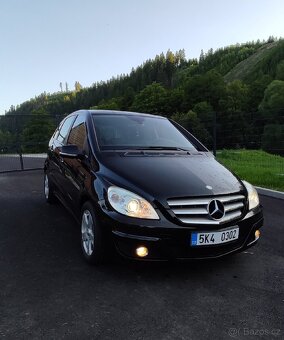 Mercedes-Benz B180 1.7i Blue Efficiency - 2