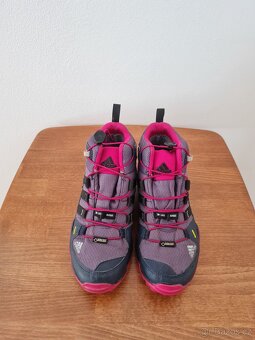Kotníkové boty zn. Adidas vel.36,5 - 2