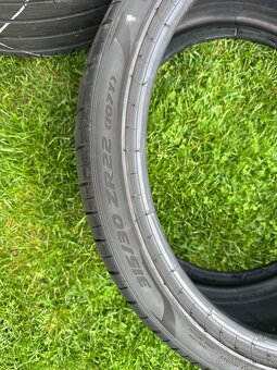 Pirelli P ZERO 315/30 R22 - 2