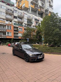 Bmw e90 330i M look - 2