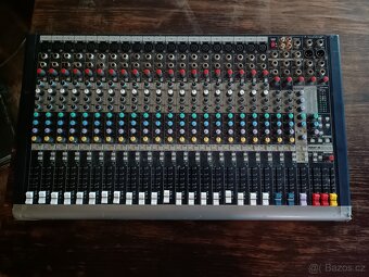 Soundcraft MFX20/2 - 2