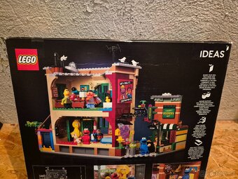 LEGO Ideas 21324 Sesame Street - 2