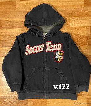 2 teplé mikiny a 17 ks ponožky. cena za vše - 2