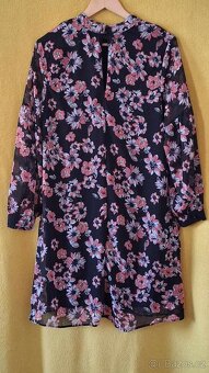 VOÁLOVÉ ŠATY ESMARA vel.XL - 2