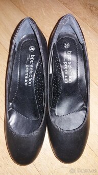 NOVÉ černé kožené lodičky na širším podpatku vel 36 - 2