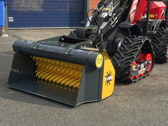 TŘÍDÍCÍ A MÍCHACÍ LOPATA GYRU-STAR 3-120L - 2