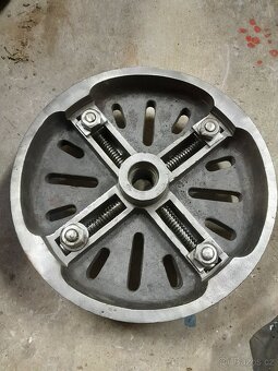 Lícní deska 400, nesoustředná. - 2