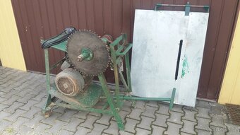 kolébková pila, cirkulárka s kolébkou a stolem 5kW 380V - 2