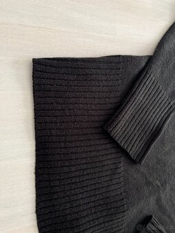 Dámský černý rolák vel L janina - 2