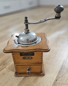 Starožitný mlýnek - 2