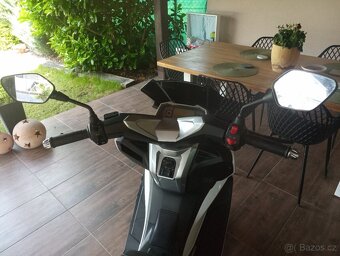 Skútr EASYMAX  2021 125 7.7KW - 2