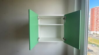 Nástěnná skříňka - 2