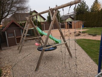 dětské hřiště - 2