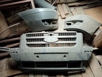 FORD TRANSIT 2008 přední náraznik kapota - 2