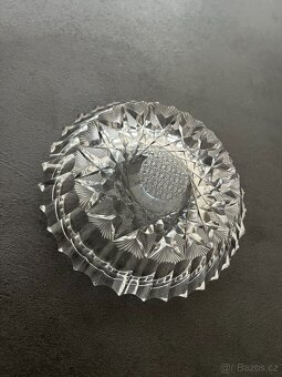 Broušený popelník - 2