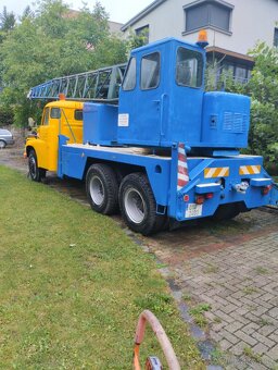 Tatra 148 autojerab - 2