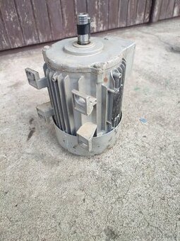 Elektromotor 250 W 680 ot/min - 2