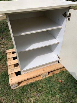 Skrinka z kuchynske linky - 2