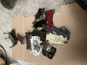 jawa kývačka panelka držáky motoru - 2