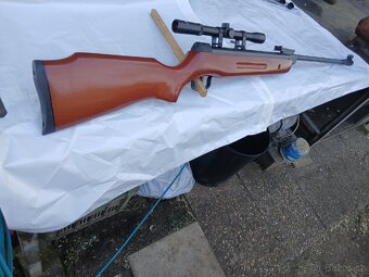 Vzduchovka 5,5mm - 2