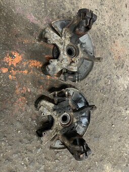 Škoda Octavia 2 těhlice - 2