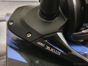 Naviják Okuma Atomic Carp 7000 - 2
