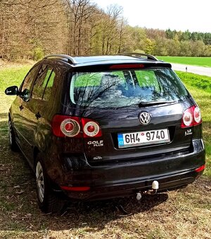 VW Golf 1.6 75 KW r.v. 2009 - 2
