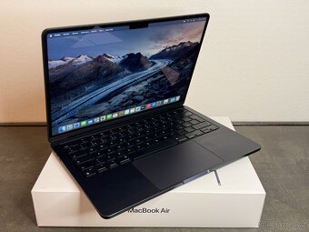 Macbook Air 13'' 2022 / M2 / 16GB / 512GB SSD / Midnight - 2