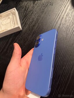 iPhone 16 256gb modrý top stav - 2