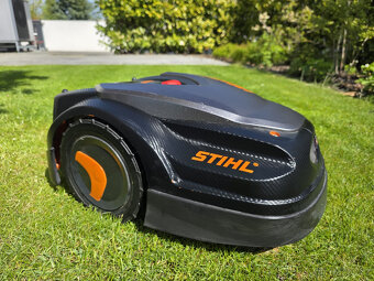 STIHL iMOW® RMI 422PC - 5let, spolehlivá s auto-polepy. - 2