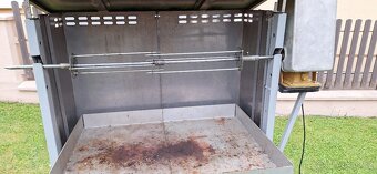 ZAHRADNÍ GRIL NA SELE,KYTU - 2