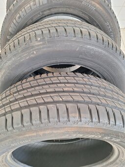 Pneu Michelin Latitude Sport 3 - 235/60 R18 - 2