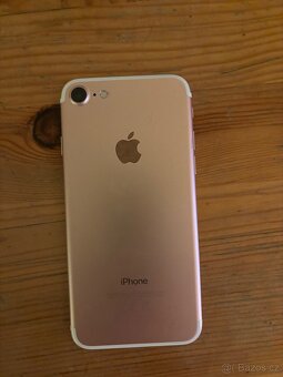 iPhone 7 růžový 128GB - 2